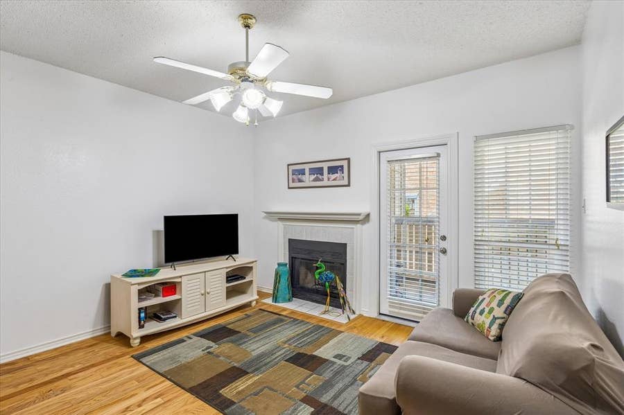 Property photo for 1601 Marsh Lane, #208, Carrollton, TX