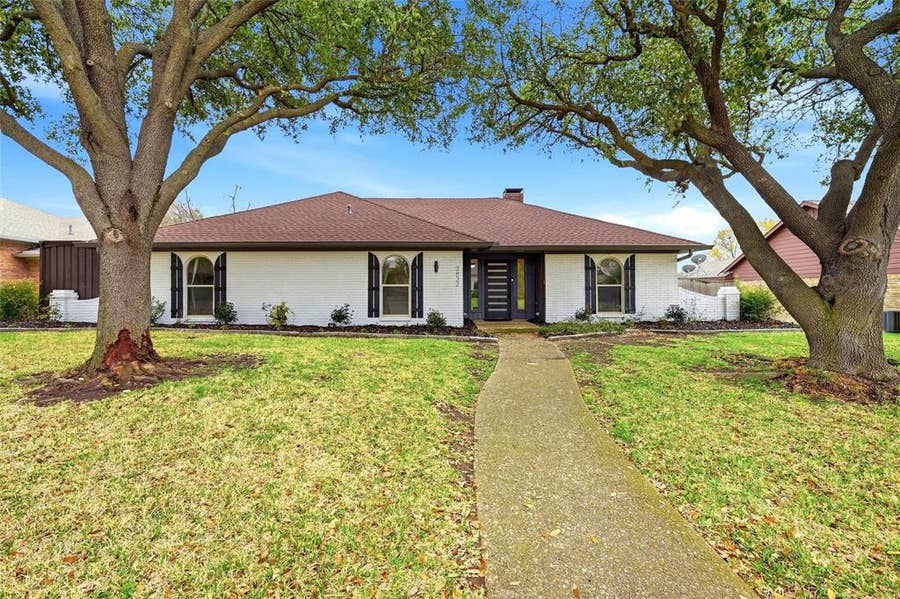 Property photo for 3832 Leathertop Drive, Plano, TX