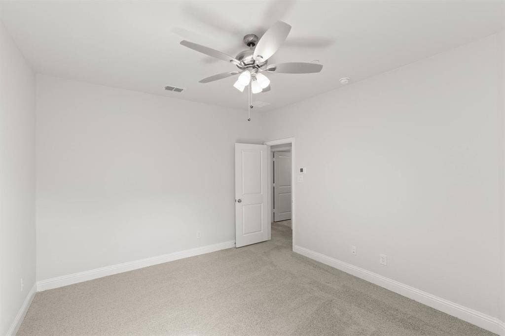 1983 Gentle Oak Trail, Corinth, TX 76210 1983 Gentle Oak-Primary Suite-2