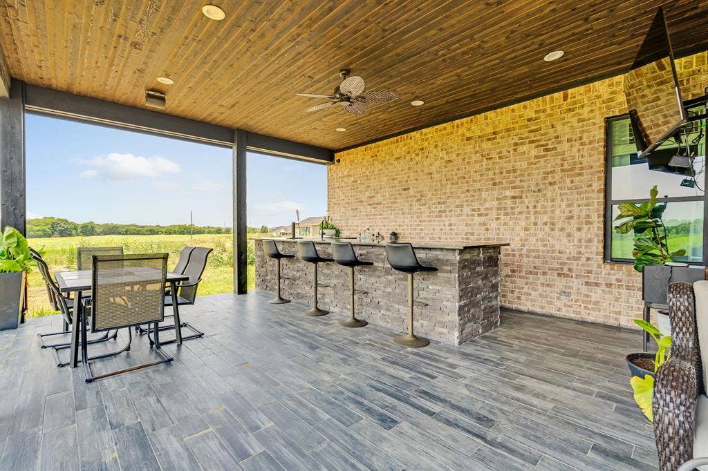 7299 Tom Trail, Krum, TX 76249