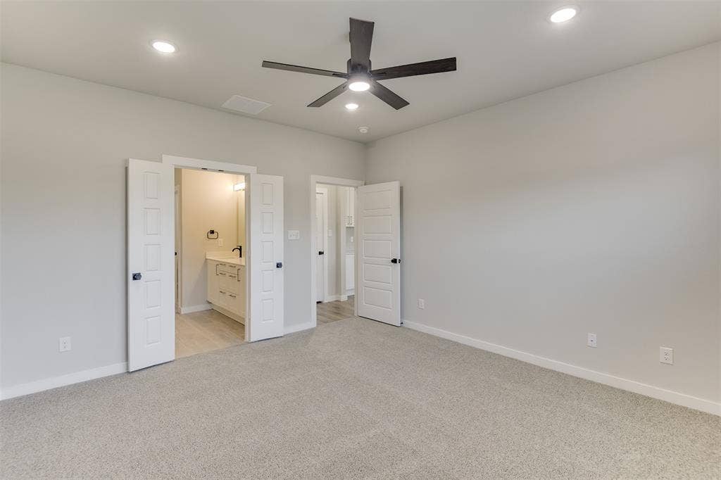 4240 Clovis Court, Midlothian, TX 76065