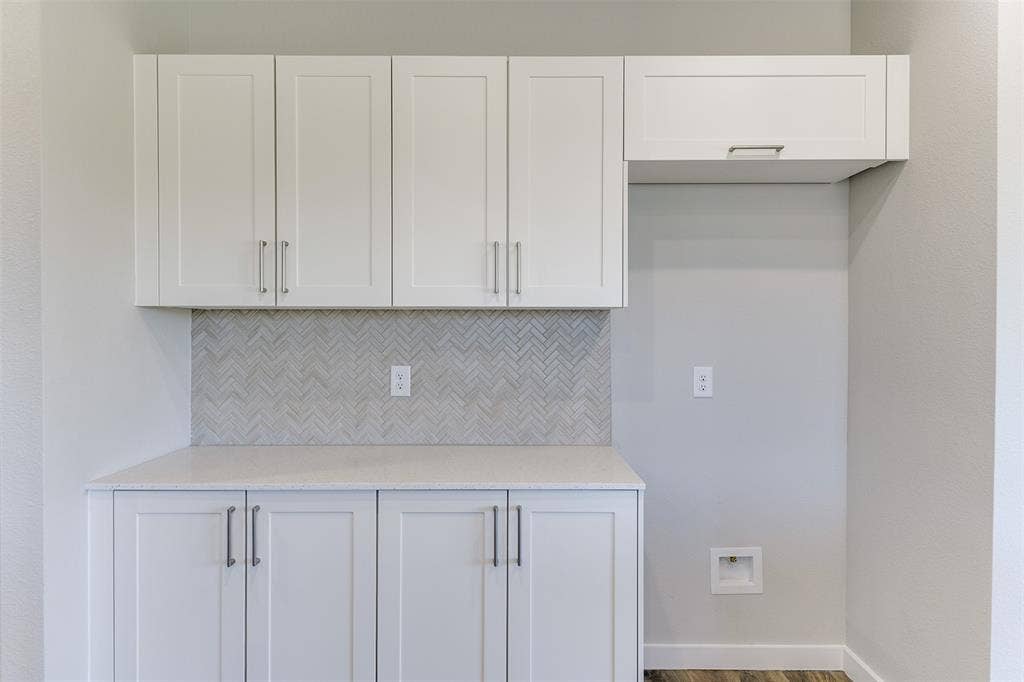 4240 Clovis Court, Midlothian, TX 76065