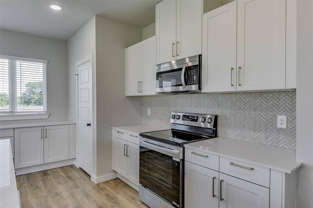 4240 Clovis Court, Midlothian, TX 76065