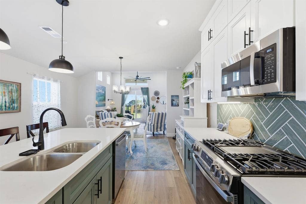 1018 Abigail Way, Midlothian, TX 76065 1018 Abigail Way, Midlothian, TX 76065