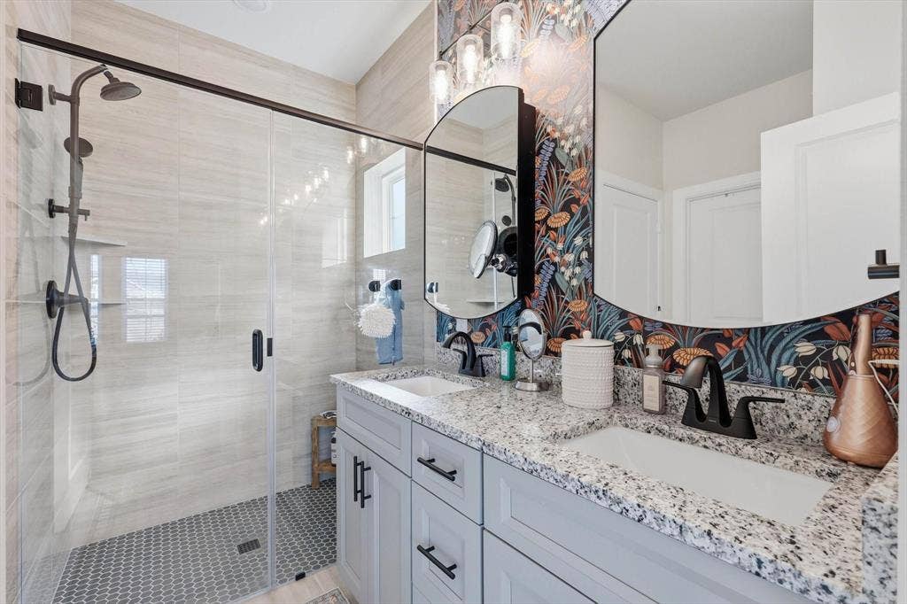 1018 Abigail Way, Midlothian, TX 76065 1018 Abigail Way, Midlothian, TX 76065