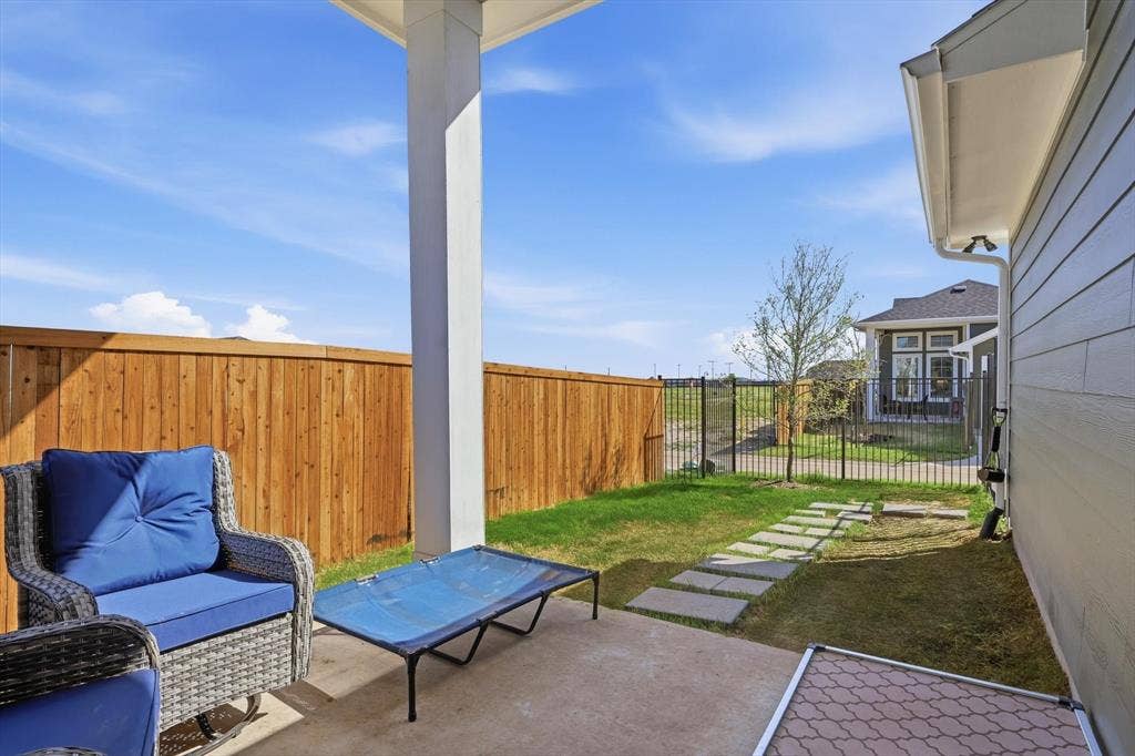 1018 Abigail Way, Midlothian, TX 76065 1018 Abigail Way, Midlothian, TX 76065