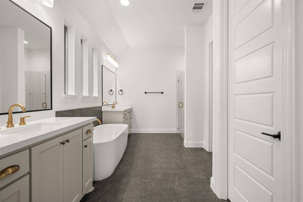 3250 Jersey Drive, Midlothian, TX 76065 3250 Jersey- Primary Suite-3