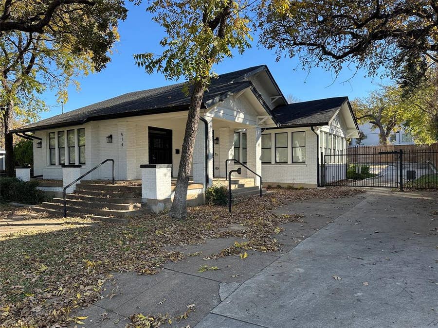 Property photo for 514 N Marsalis Avenue, Dallas, TX