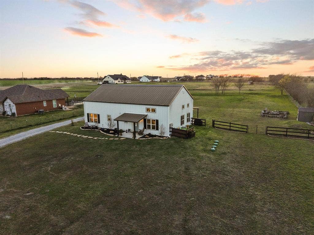 5828 County Road 1093, Celeste, TX 75423 5828 County Road 1093, Celeste, TX 75423