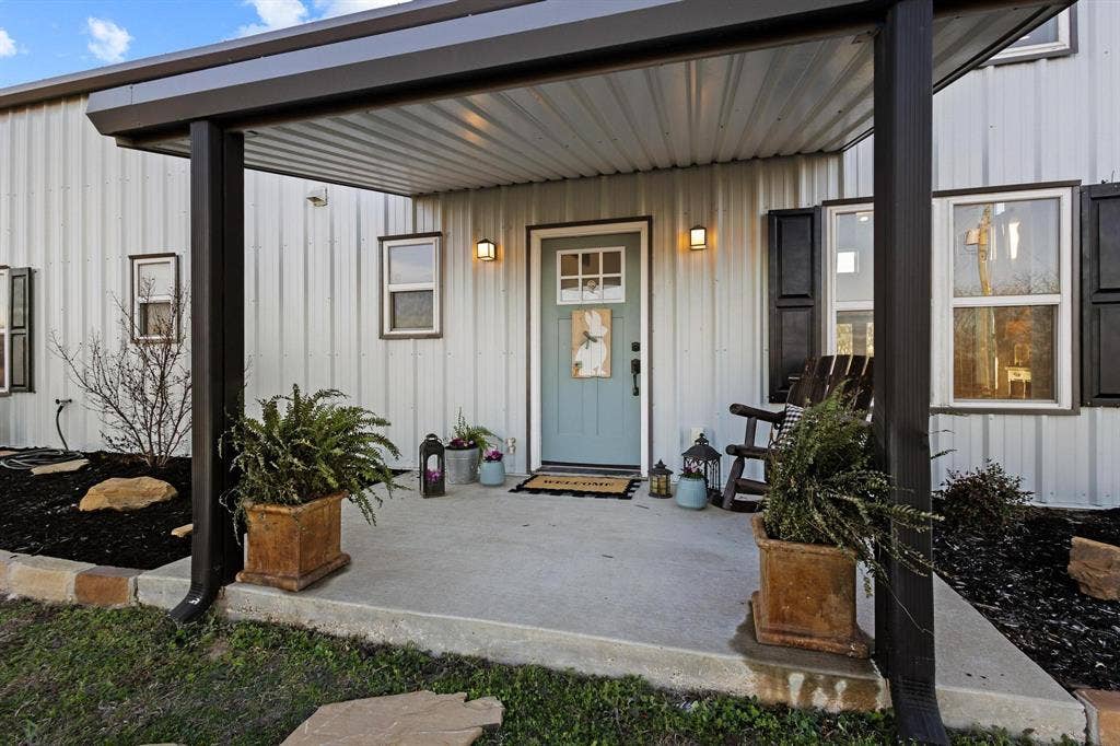 5828 County Road 1093, Celeste, TX 75423 5828 County Road 1093, Celeste, TX 75423