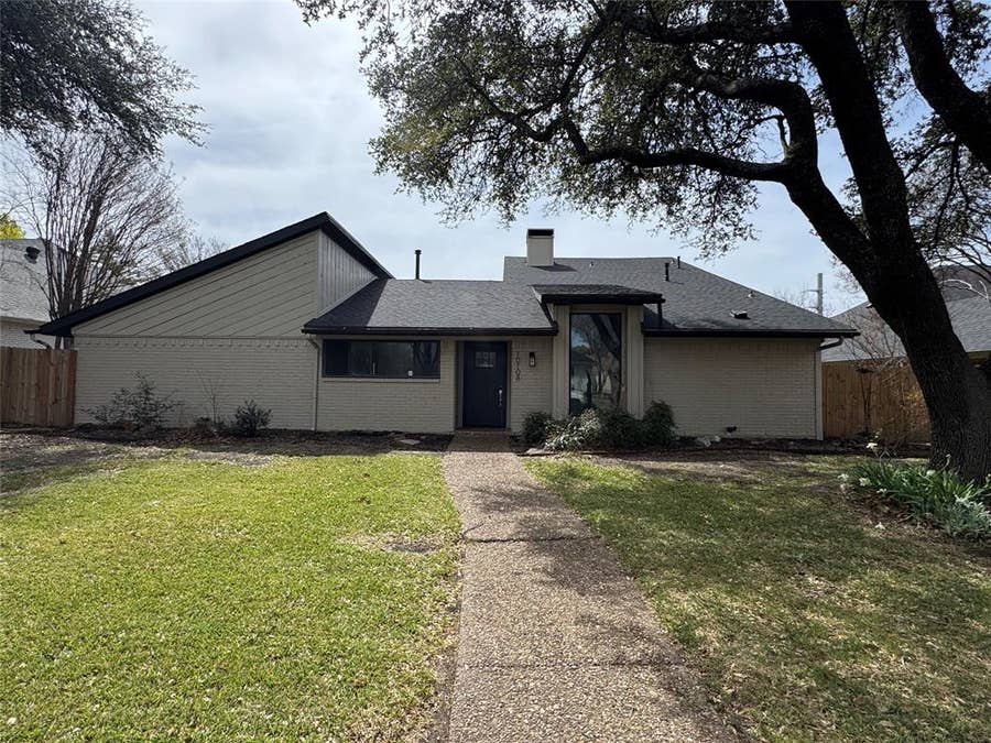Property photo for 10108 Laingtree Drive, Dallas, TX