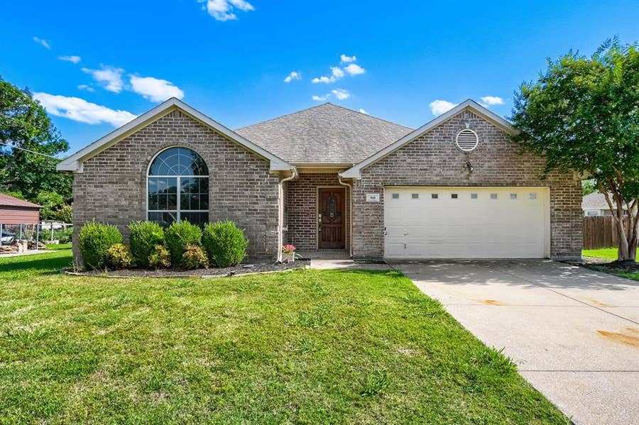 Property photo for 910 W Bois D Arc Street, Celina, TX