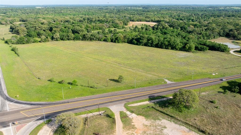 951 SE Loop 7, Athens, TX 75751 951 SE Loop 7, Athens, TX 75751