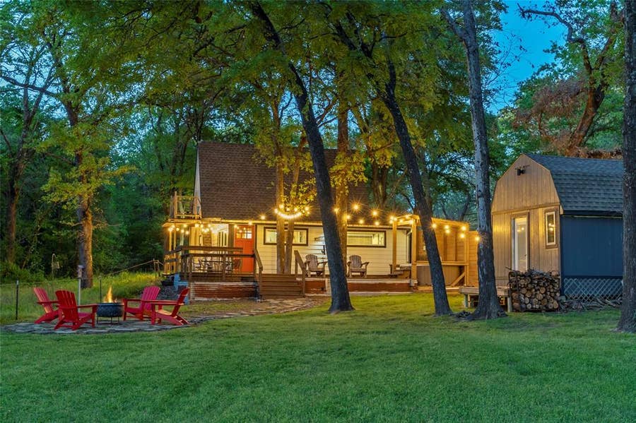 Property photo for 8049 Lakeview Drive, Quinlan, TX