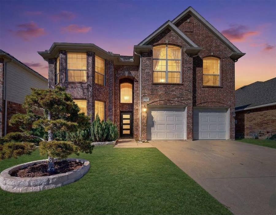 Property photo for 4541 Indian Rock Drive, Fort Worth, TX