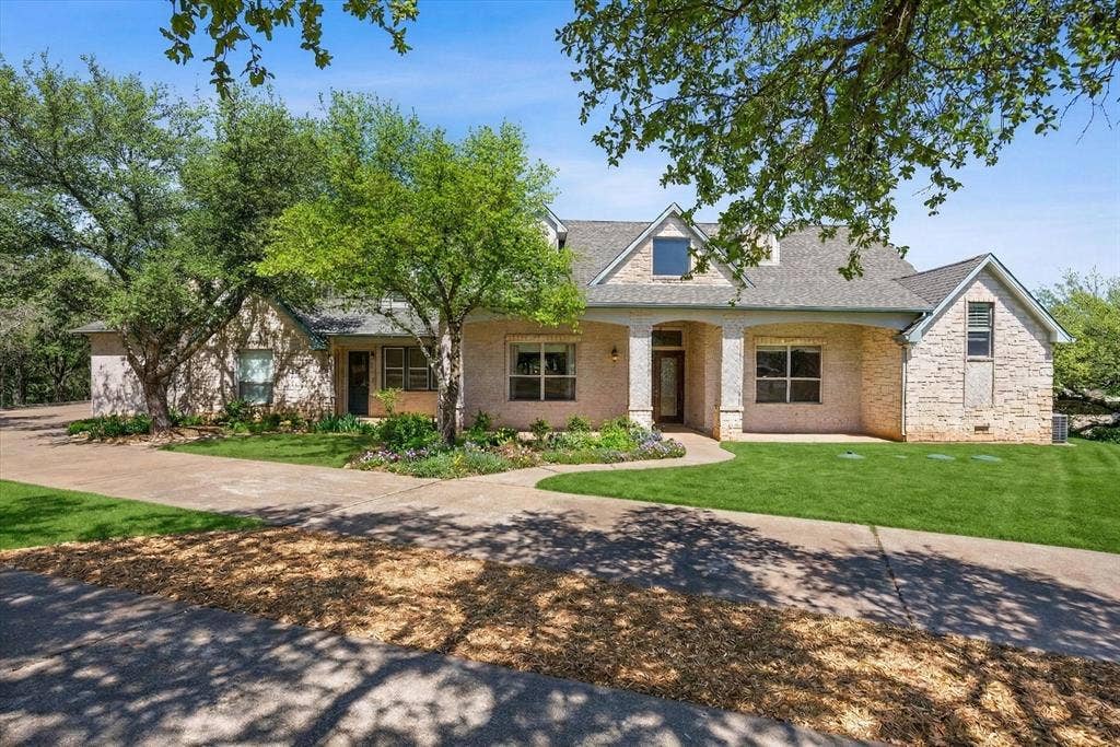 2306 Winton Terrace Court, Granbury, TX 76048 Added green grass
