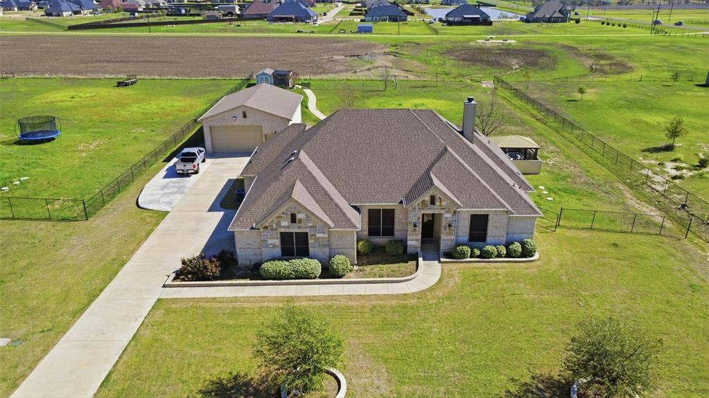 130 Evening Fire Drive, Waxahachie, TX 75167