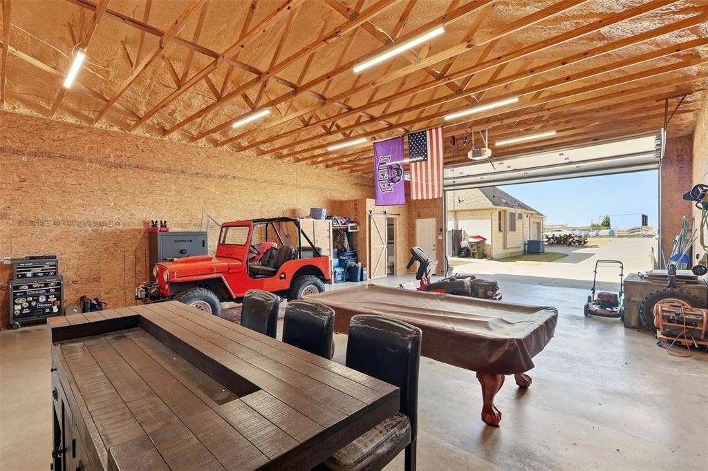 130 Evening Fire Drive, Waxahachie, TX 75167