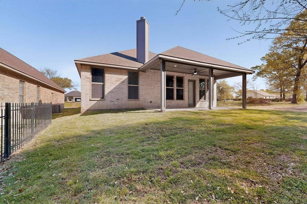 108 Palomita Circle, Athens, TX 75751 108 Palomita Circle, Athens, TX 75751
