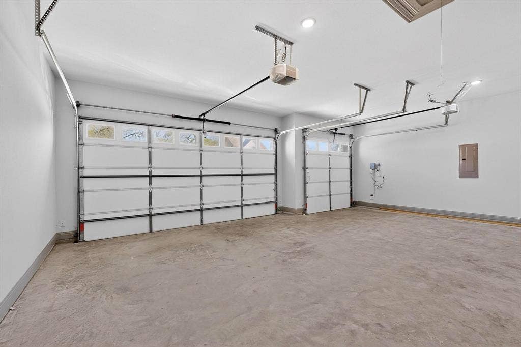 108 Palomita Circle, Athens, TX 75751 3 Car Garage