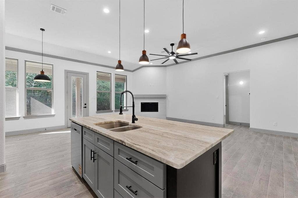 108 Palomita Circle, Athens, TX 75751 108 Palomita Circle, Athens, TX 75751