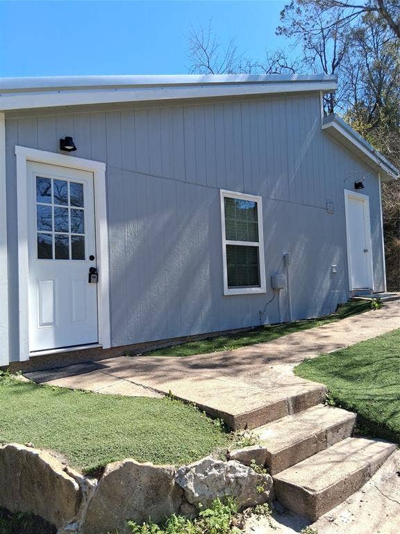 Property photo for 2807 Comanche Trail, Weatherford, TX