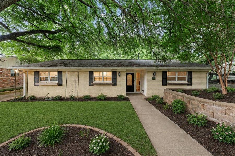 Property photo for 518 Fairway Road, Woodway, TX