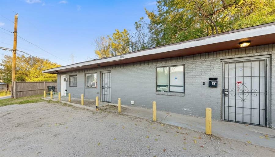 Property photo for 3332 Rutledge Street, Dallas, TX