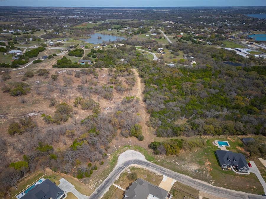 Property photo for 3924 Legend Trail, Granbury, TX