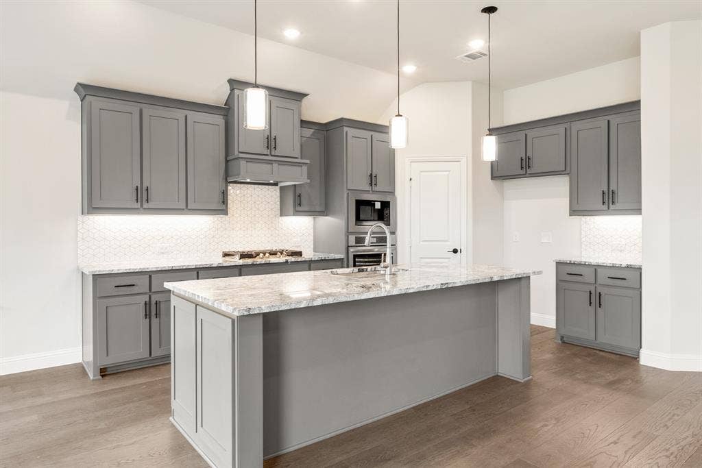 5617 Cypresswood Lane, McKinney, TX 75071 5617 Cypresswood Lane, McKinney, TX 75071