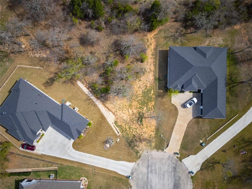 4012 Legend Trail, Granbury, TX 76049 4012 Legend Trail, Granbury, TX 76049