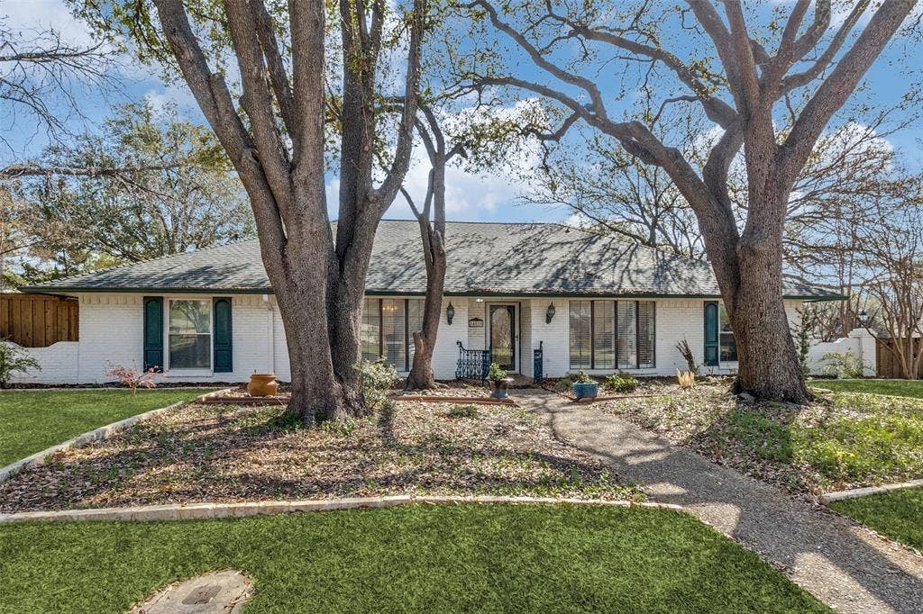 14810 Knollview Drive, Dallas, TX 75248 Ranch-style home featuring brick siding