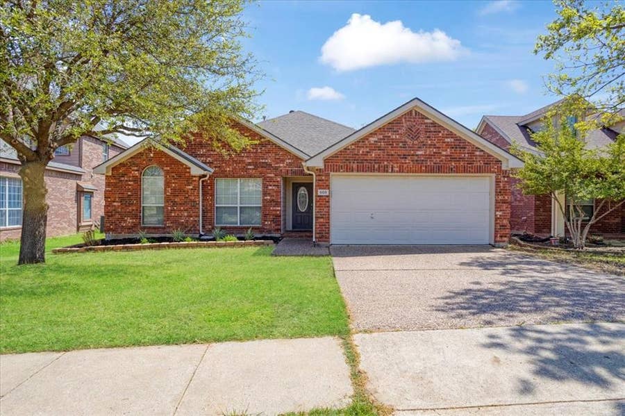 Property photo for 608 Lake Village Drive, McKinney, TX