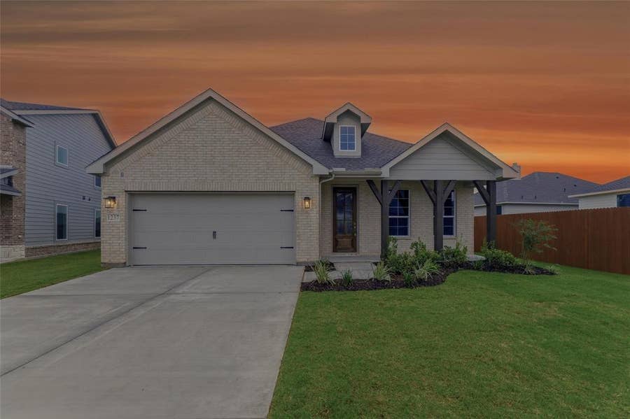 Property photo for 1237 Frio Drive, Springtown, TX