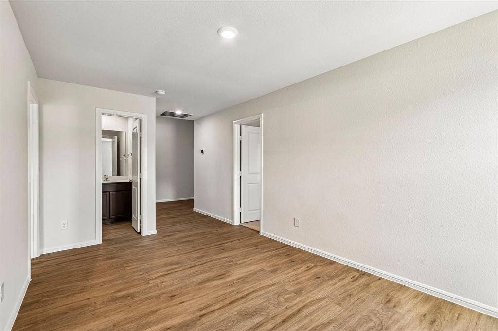 3512 Kingdom Drive, Denton, TX 76208 3512 Kingdom Drive, Denton, TX 76208