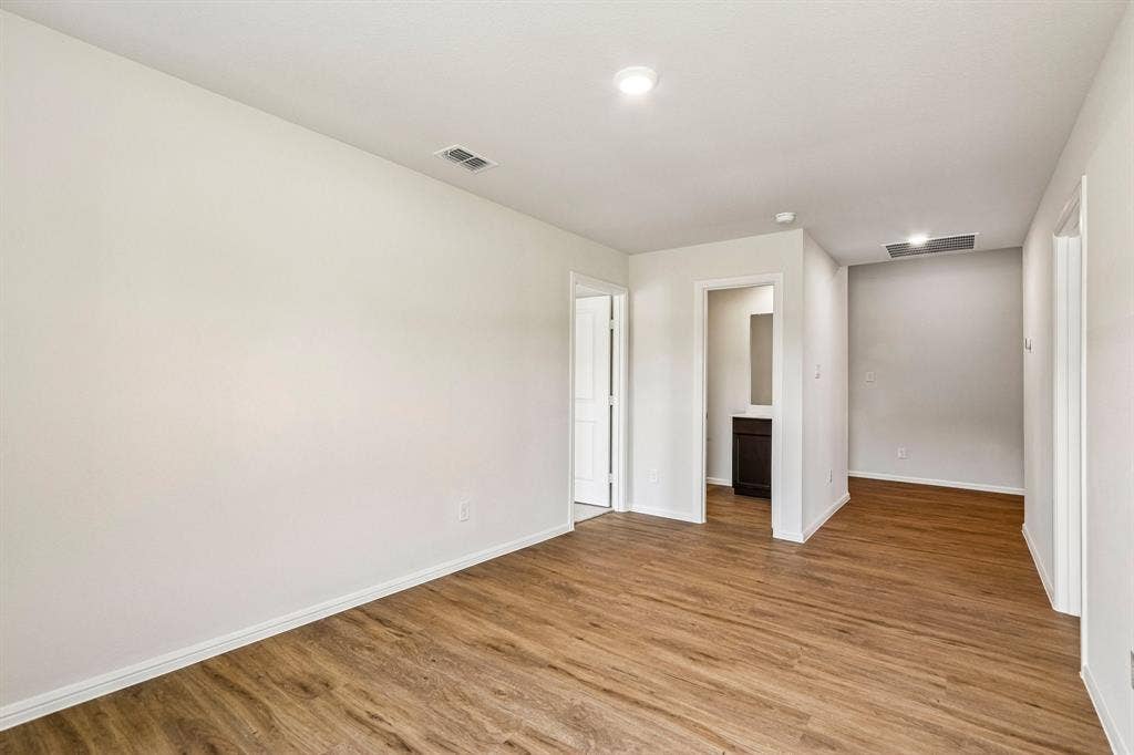 3512 Kingdom Drive, Denton, TX 76208 3512 Kingdom Drive, Denton, TX 76208