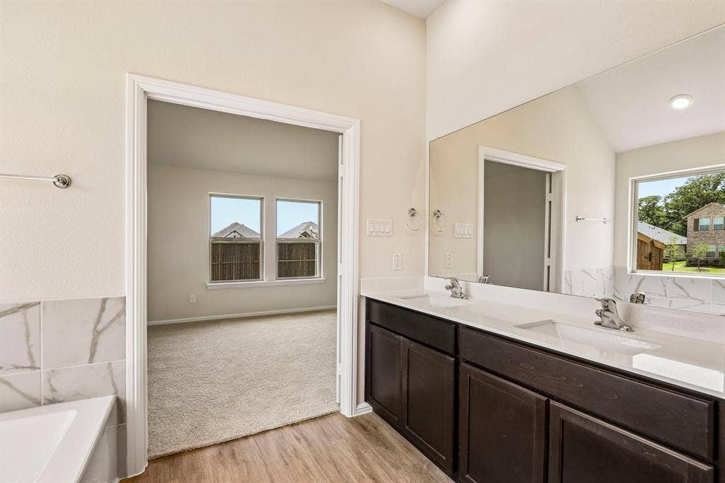 3512 Kingdom Drive, Denton, TX 76208 3512 Kingdom Drive, Denton, TX 76208