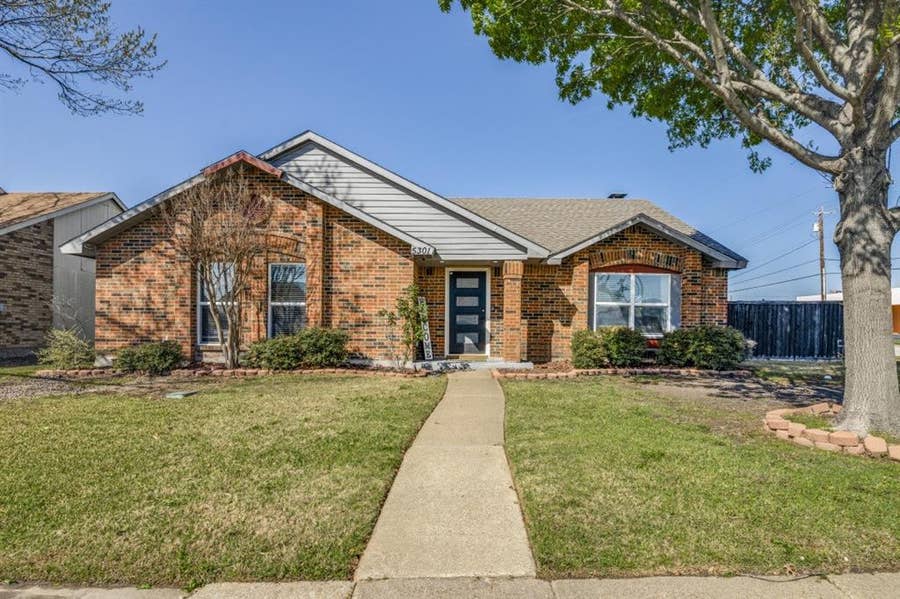 Property photo for 5301 Oceanport Drive, Garland, TX