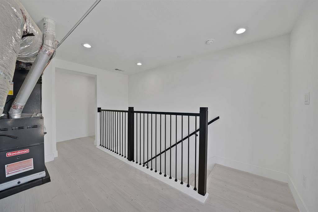 7207 Mohawk Drive, #102, Dallas, TX 75235 7207 Mohawk Drive, #102, Dallas, TX 75235