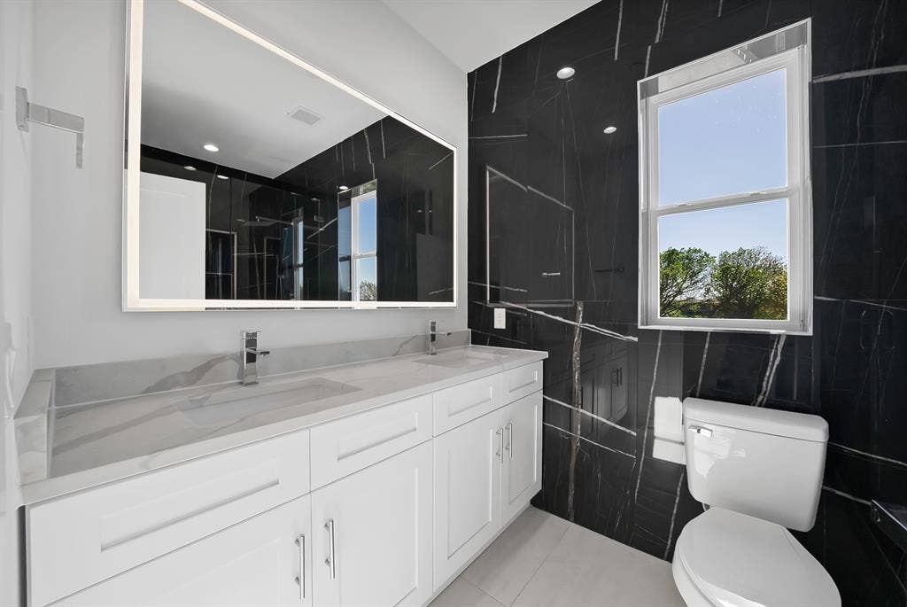 7207 Mohawk Drive, #102, Dallas, TX 75235 7207 Mohawk Drive, #102, Dallas, TX 75235