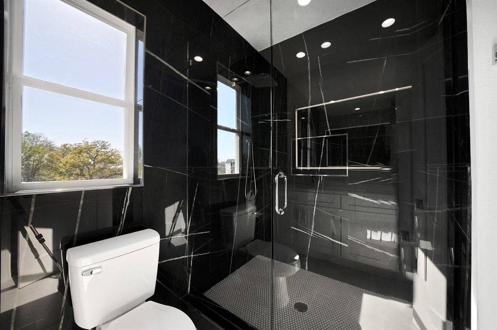 7207 Mohawk Drive, #102, Dallas, TX 75235 7207 Mohawk Drive, #102, Dallas, TX 75235