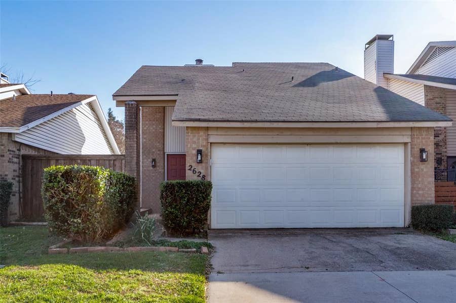 Property photo for 2628 Via Los Altos, Carrollton, TX