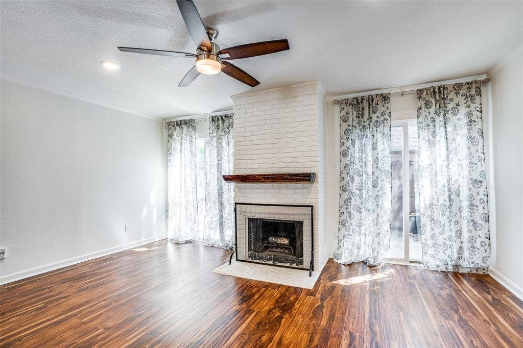 4208 Bowser Avenue, #I, Dallas, TX 75219 Wood burning fireplace