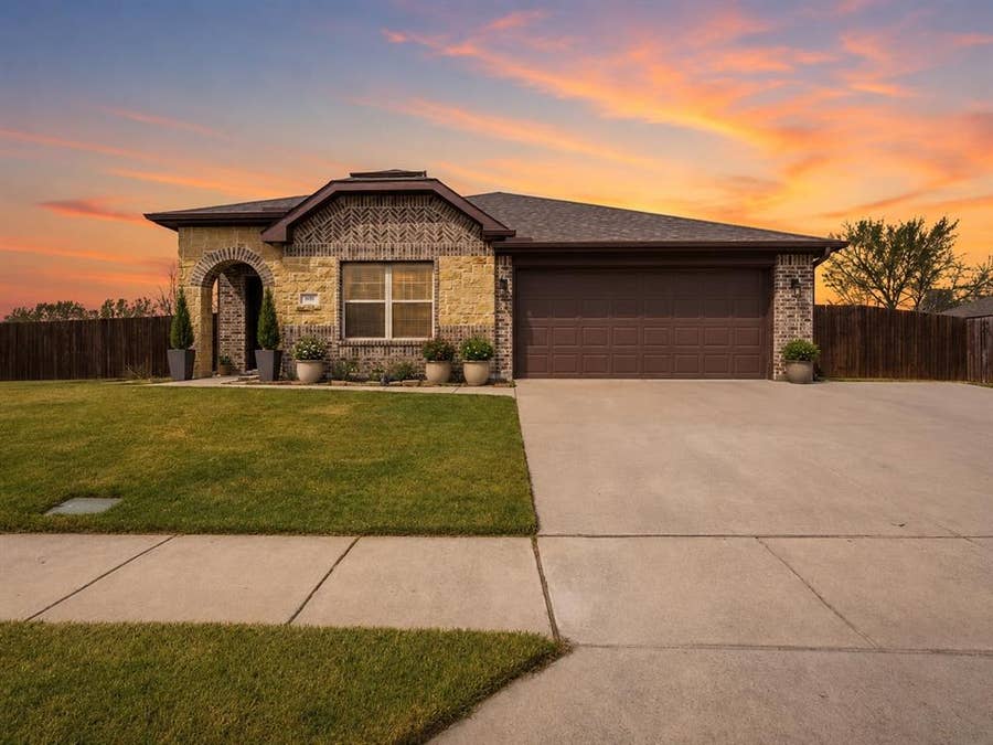 Property photo for 543 Johnson Drive, Lavon, TX