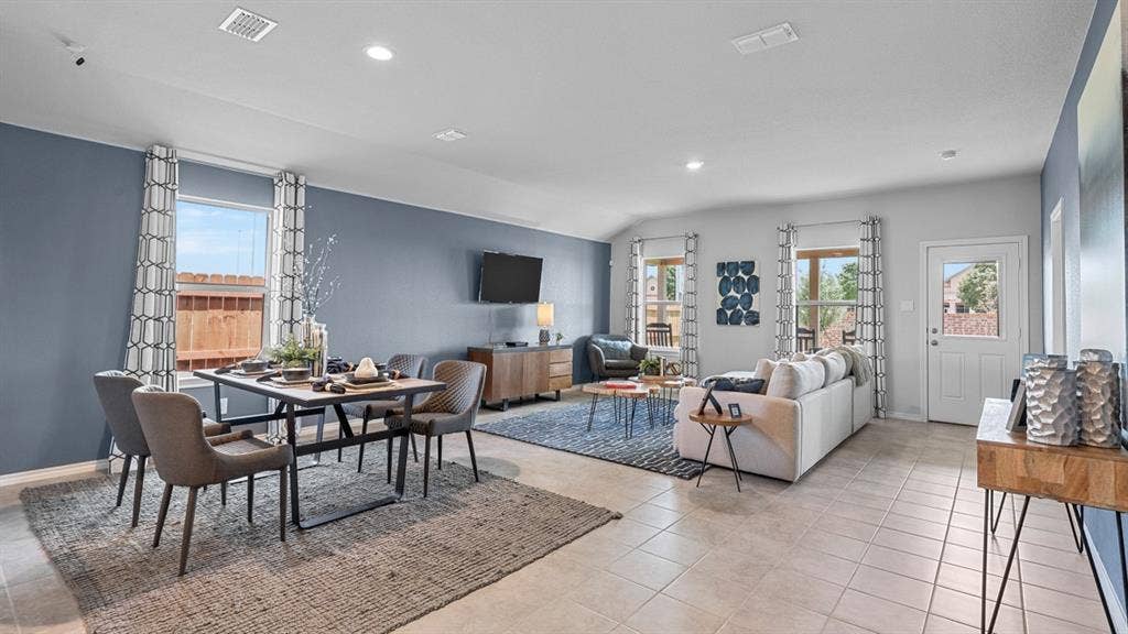 1732 LEEVON Lane, Fort Worth, TX 76140