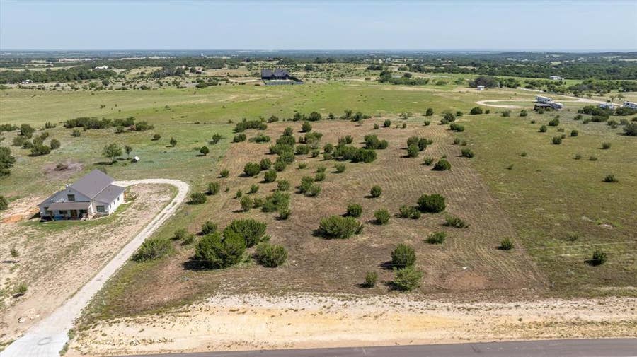 Property photo for 503 Hollow Drive, Tolar, TX