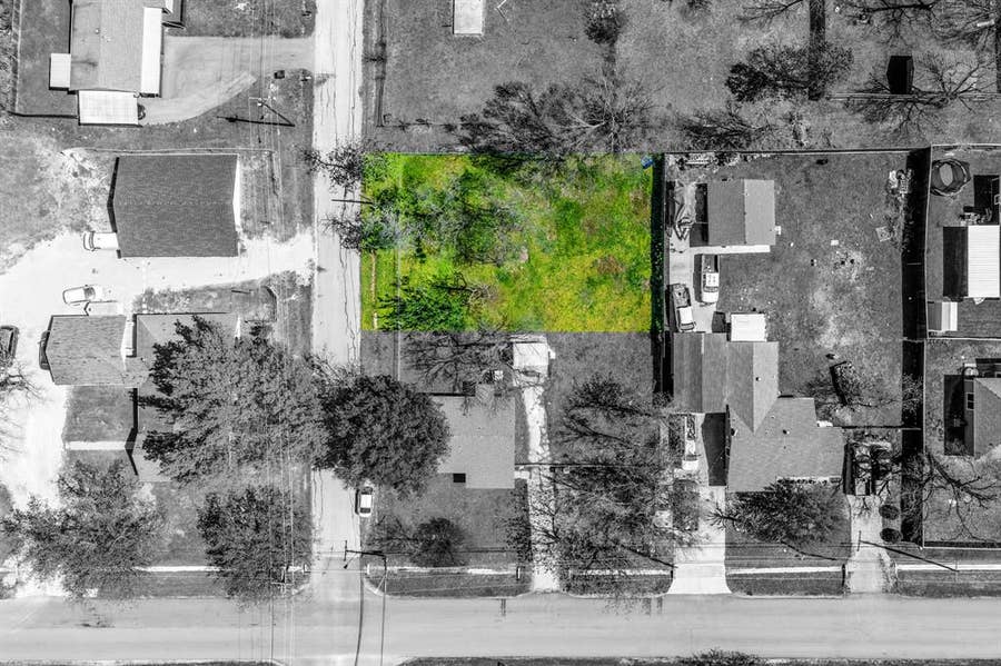 Property photo for 201 S 4th Street, Crandall, TX
