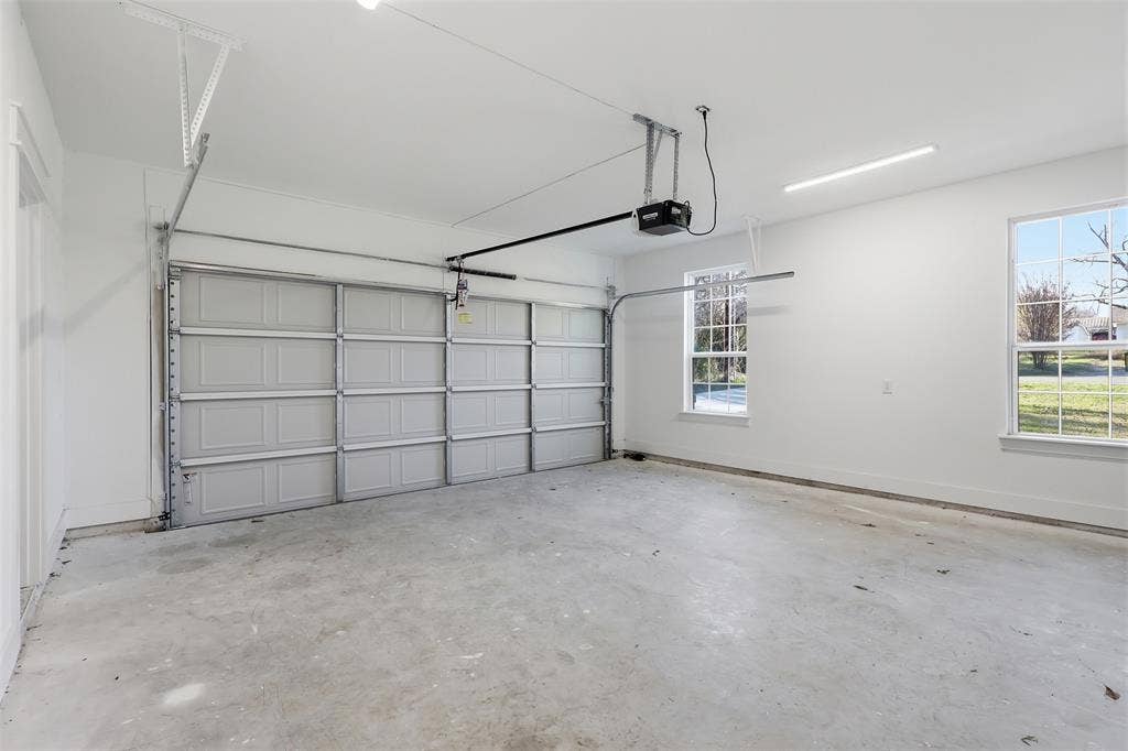 7694 Portwood Road, Azle, TX 76020 7694 Portwood Road, Azle, TX 76020