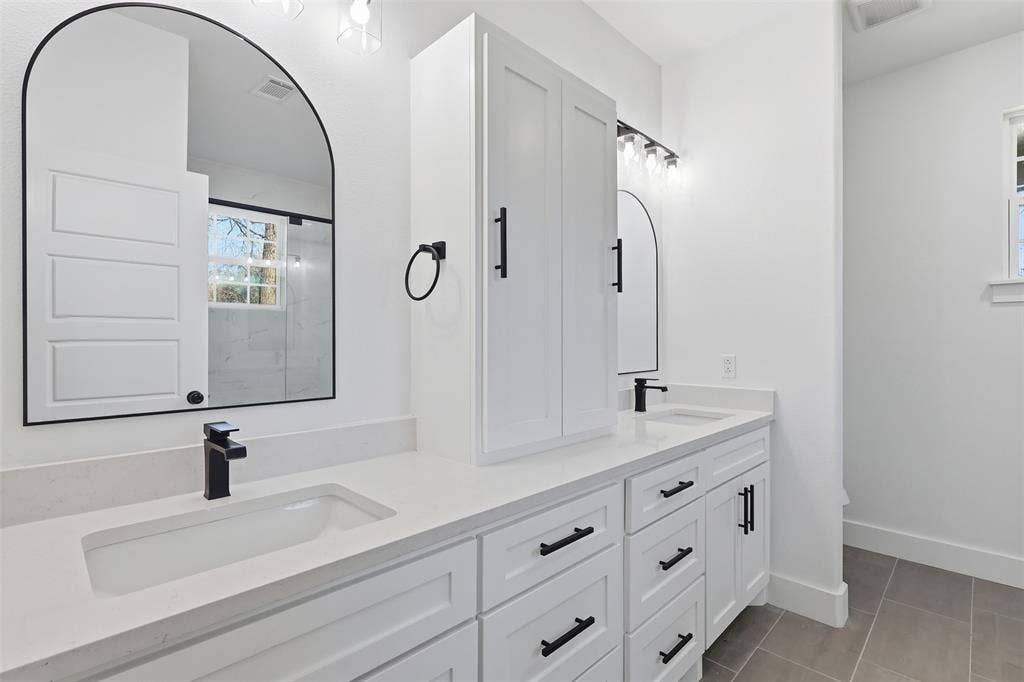 7694 Portwood Road, Azle, TX 76020 7694 Portwood Road, Azle, TX 76020