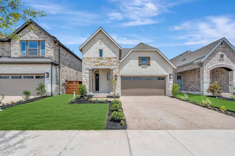 Property photo for 1733 Mosaic Way, Mesquite, TX